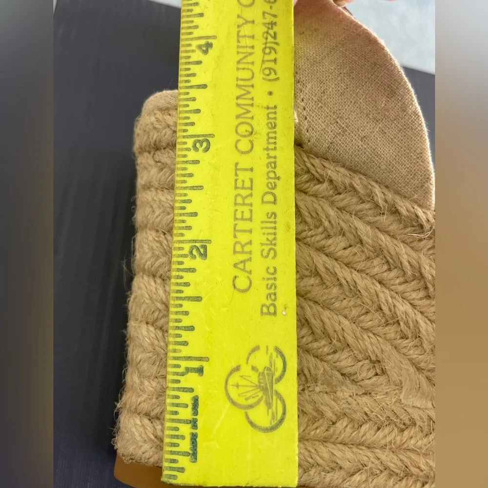 New Crown & Ivy Natural Lawndale Wedge Espadrille Wedge Size 10